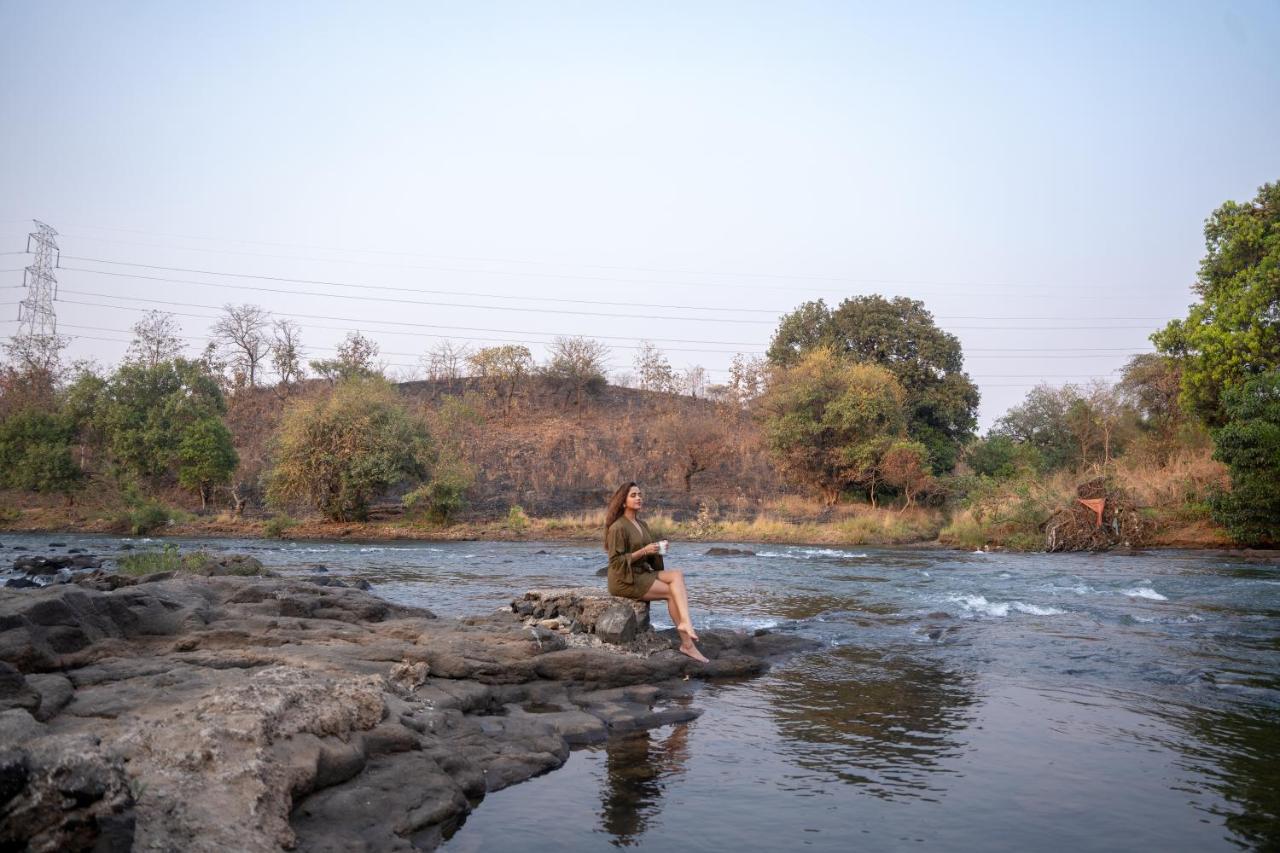 U Rivergate Karjat Exteriér fotografie