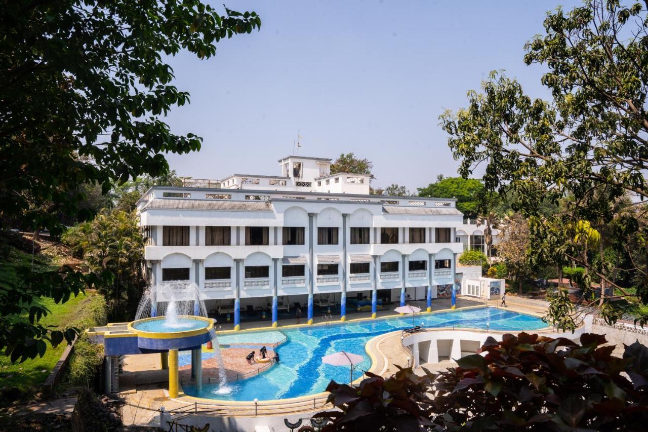 U Rivergate Karjat Exteriér fotografie