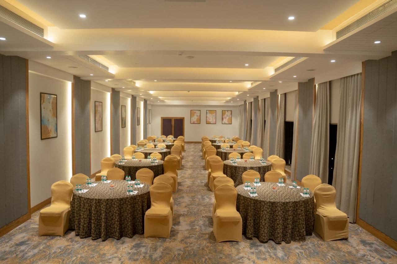 U Rivergate Karjat Exteriér fotografie
