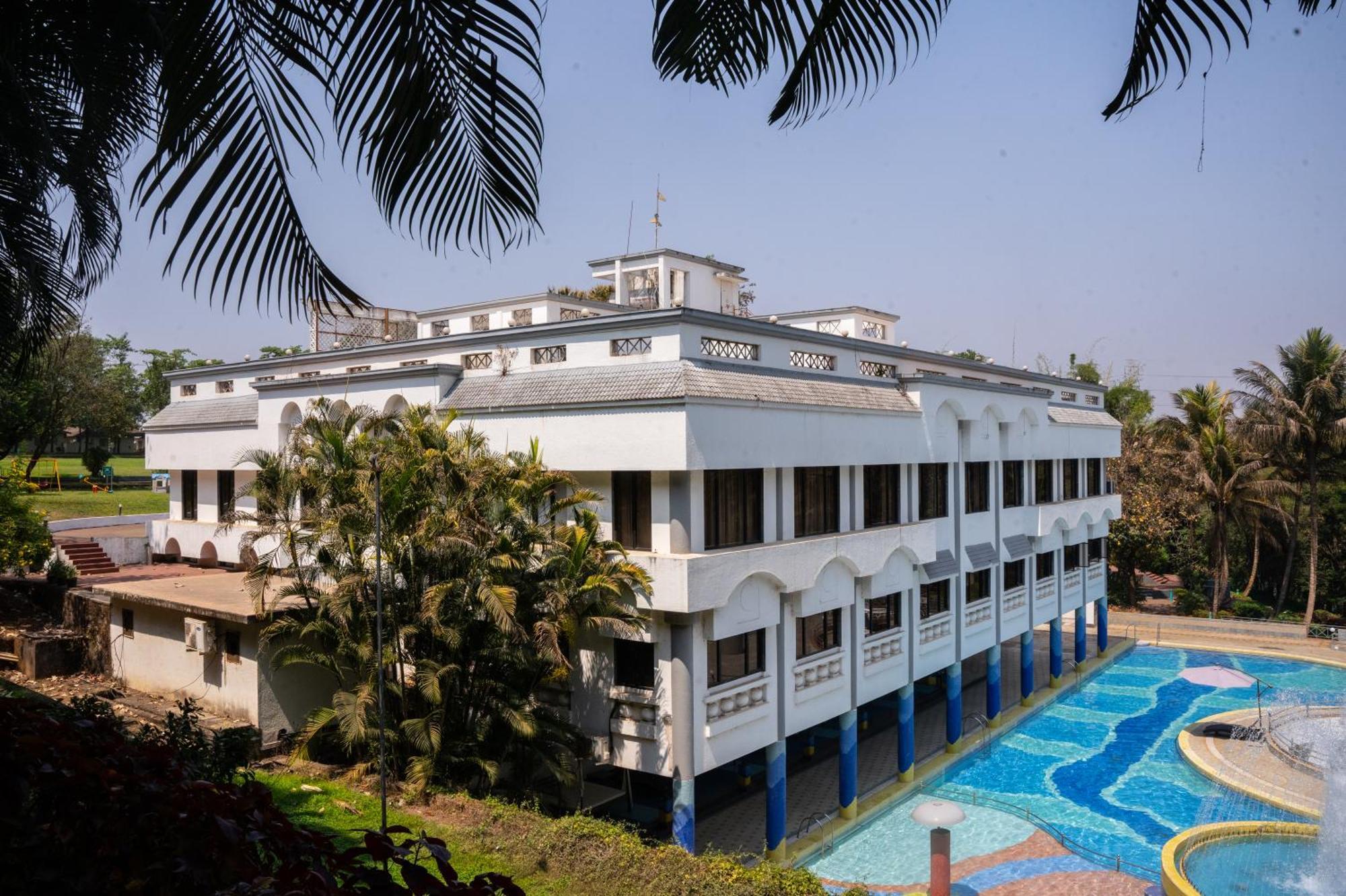 U Rivergate Karjat Exteriér fotografie